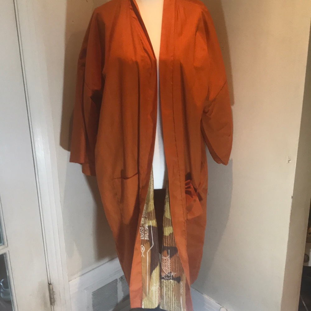 “VINTAGE” MCM Fabric Style Reversable EUC Robe. - Picture 11 of 13